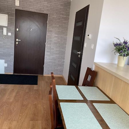 Komfortowe Studio 52 M2 W Centrum Grojca Grojec  Luaran gambar