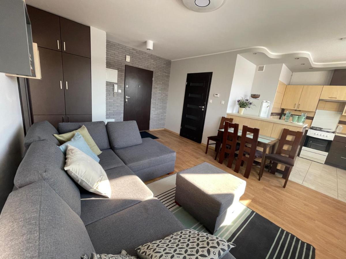 Komfortowe Studio 52 M2 W Centrum Grojca Grojec  Luaran gambar