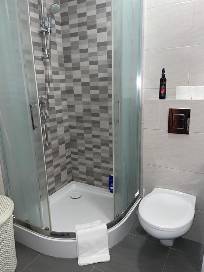 Komfortowe Studio 52 M2 W Centrum Grojca Grojec  Luaran gambar
